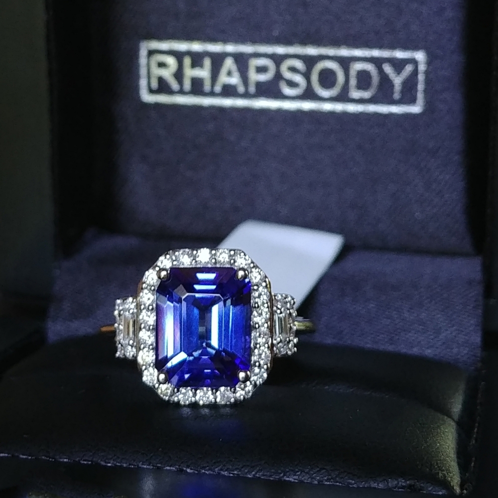 SOLD 🚫 Tanzanite and Diamond Platinum Halo ring